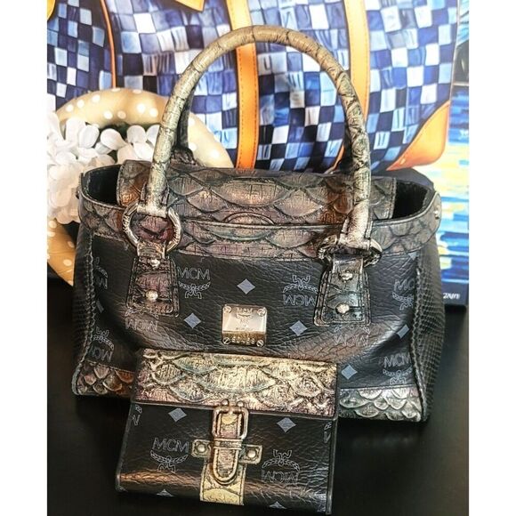 MCM - Rare Black Crocodile Iridescent Hand Bag & Wallet Combo - Picture 1 of 15